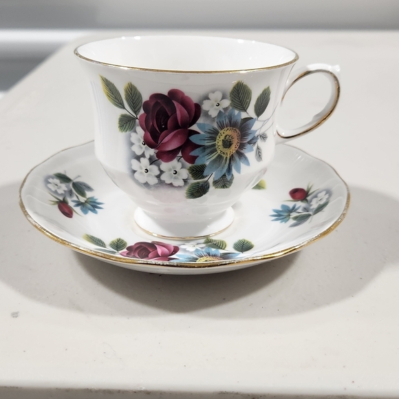 Queen Anne Other - Queen Anne Floral Bone China Teacup and Saucer Set
